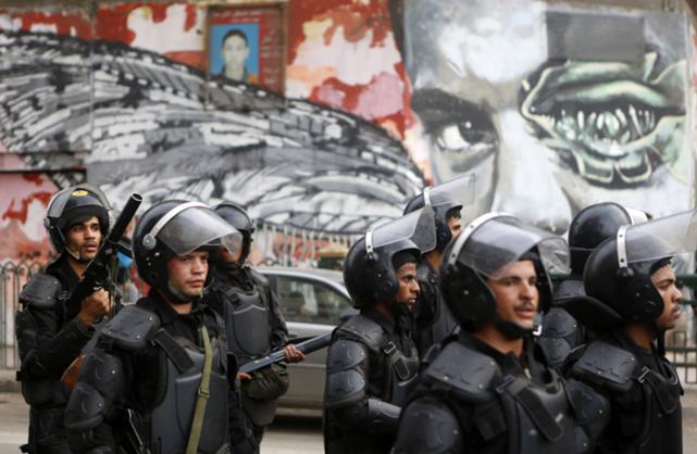 Egyptian riot police (Photo courtesy of Front Line Defenders)