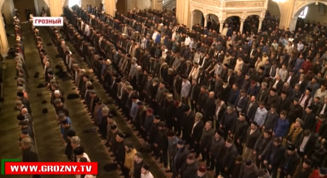 High Assembly at the main mosque in Grozny, Chechnya, called for retribution against journalists who reported on mass arrests of suspected gays in Chechnya. (Photo courtesy of Grozny TV and Novaya Gazeta)