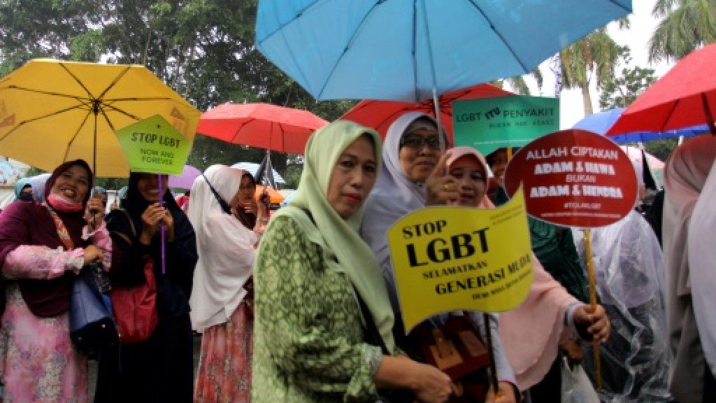 Anti-LGBT protest in Indonesia. (Photo courtesy of AFP)