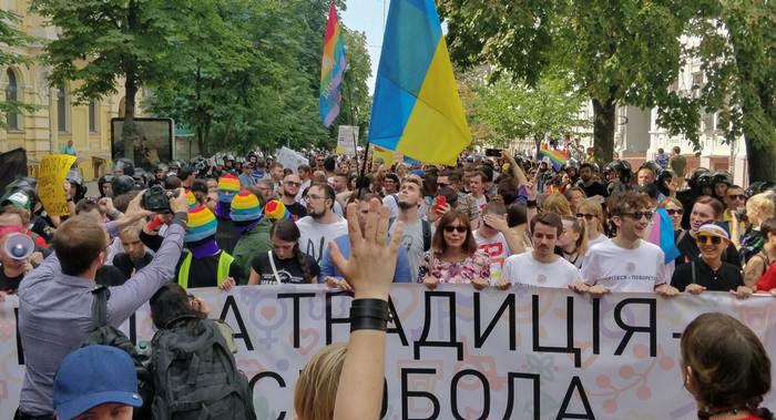 The Pride parade in Kyiv, Ukraine, included Western diplomats and gay A group of soldiers in uniform from the war with Russia-backed separatists in the east also marched at the event. Viktor Pylypenko, who led the column of troops and veterans, said there were gay soldiers from the front lines in the war against Russia-backed separatist rebels in eastern Ukraine. (Photo courtesy of DW)