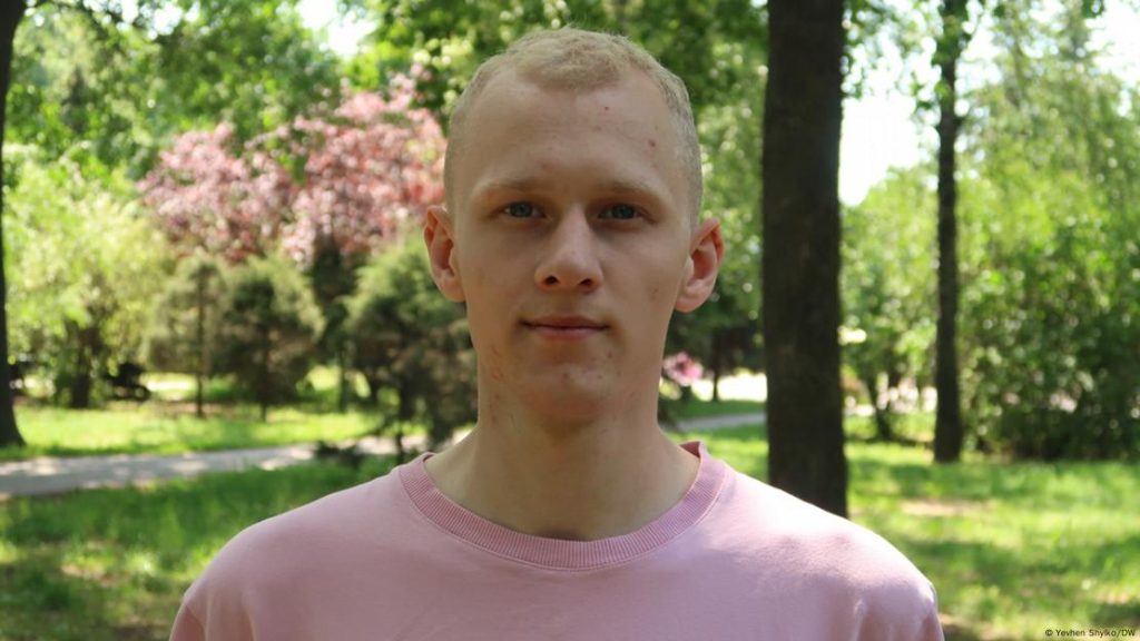 19-year-old asexual soldier Dmytro tried to commit suicide after being harrassed for his sexual orientation in the Ukrainian army (Yevhen Shylko photo courtesy of DW)