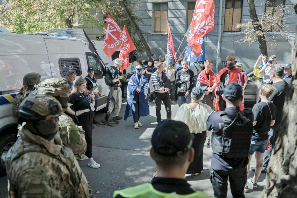Police protected Kharkiv Pride from anti-LGBTQ protesters. (Polina Kulish photo courtesy of Gwara Media)
