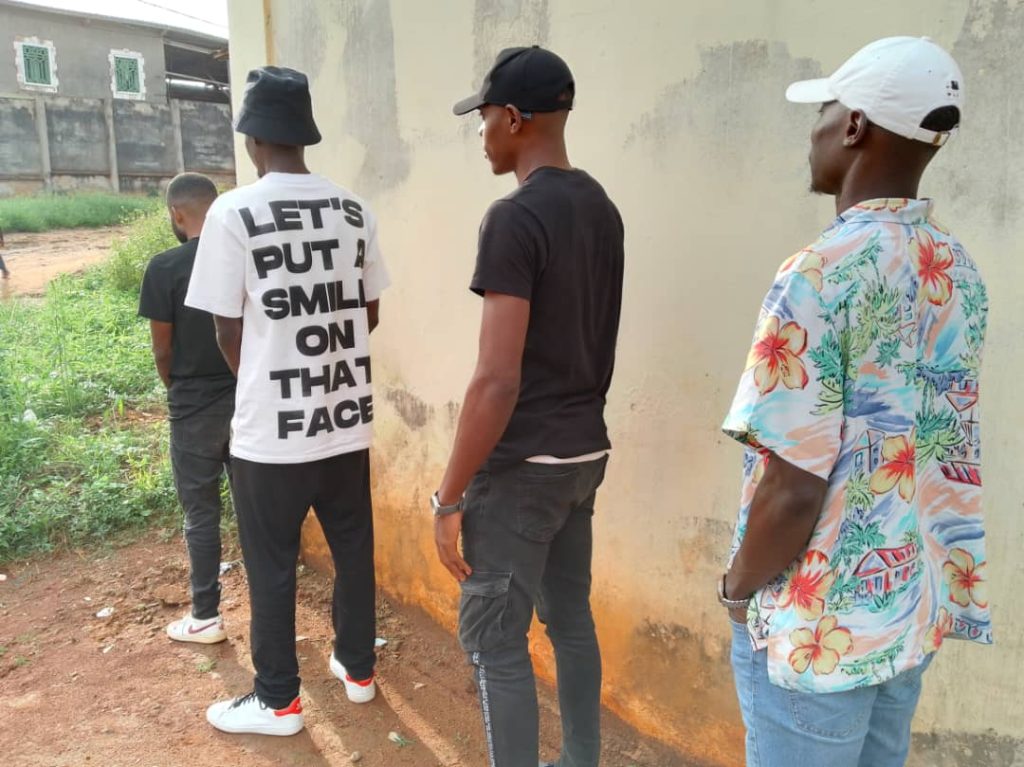 After their release from prison, Sabir, Dom, Yabby, and Sol posed for a photo without showing their faces.