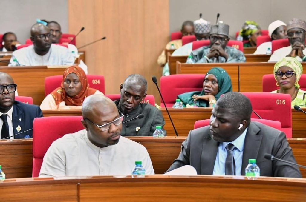Senegalese MPs working in the National Assembly. In the foreground on the left is Mouhamed Sagna (better known as Guy Marius before his conversion to Islam), a leading figure in Sonkoism (@assembleenationalesn on Instagram).