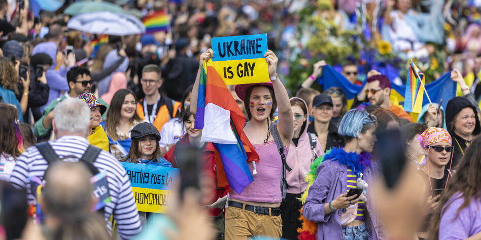 LGBTQ rights protest in Ukraine. (Gary Ashe photo courtesy of Picture Alliance/dpa/PA Wire)